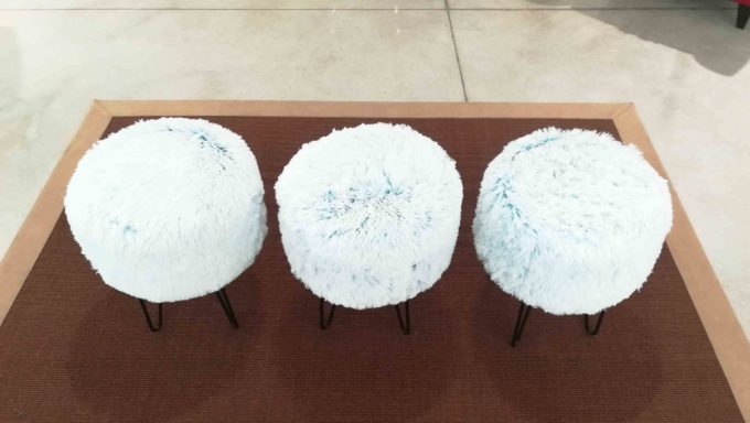 Pouf Kare in tessuto bianco